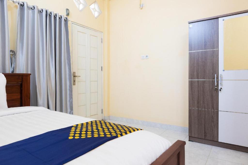 SPOT ON 2063 Bethania Residence Kupang (East Nusa Tenggara) Exterior foto