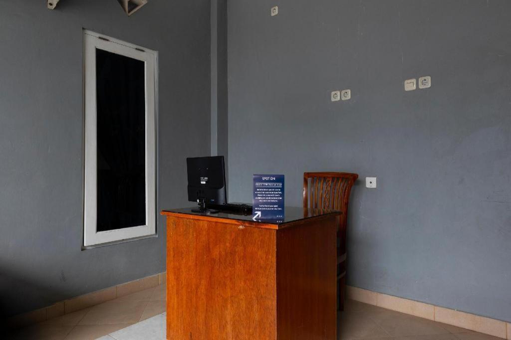 SPOT ON 2063 Bethania Residence Kupang (East Nusa Tenggara) Exterior foto