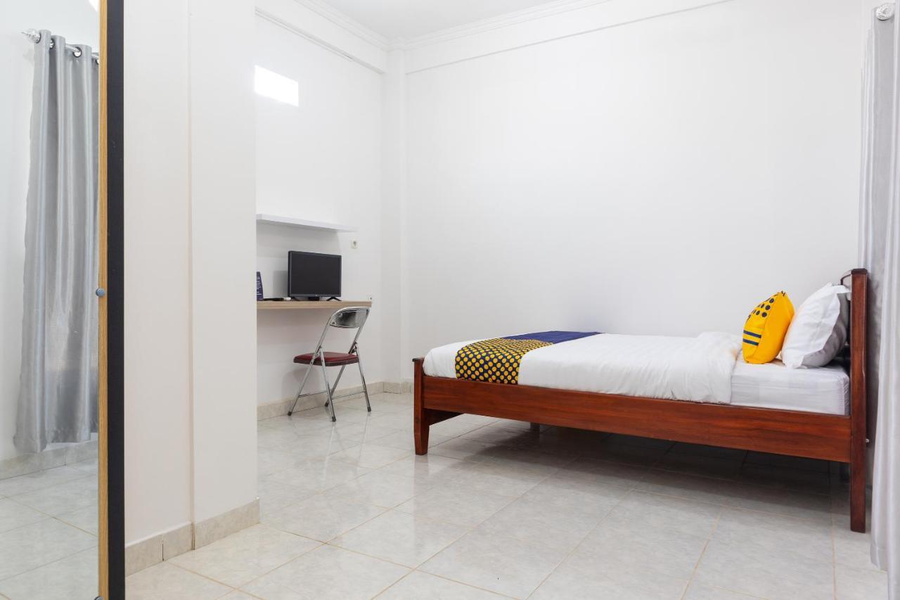 SPOT ON 2063 Bethania Residence Kupang (East Nusa Tenggara) Exterior foto